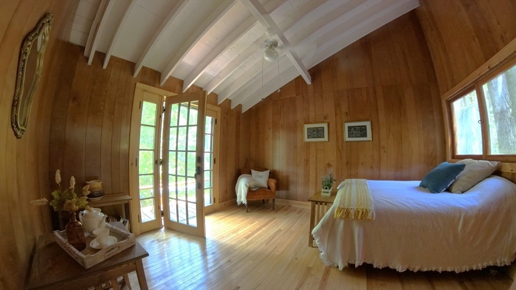 32 Pond Hill Rd
