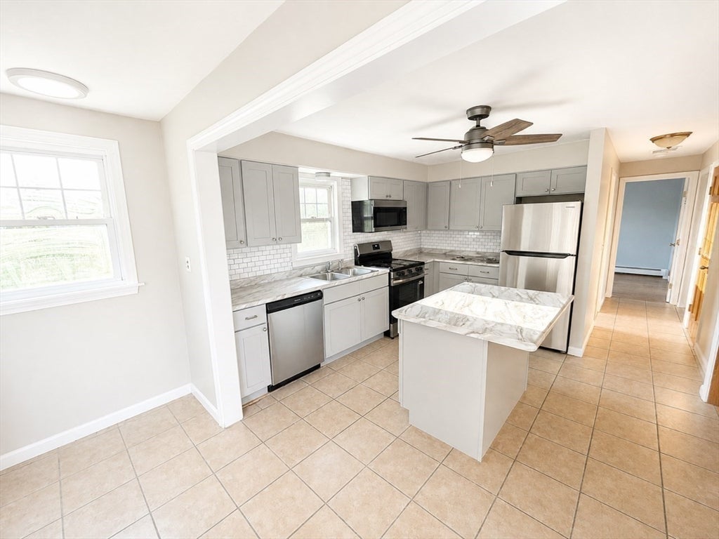 63 Prairie Ave, Swansea, MA, 63 Prairie Ave, Swansea, MA Photo #5
