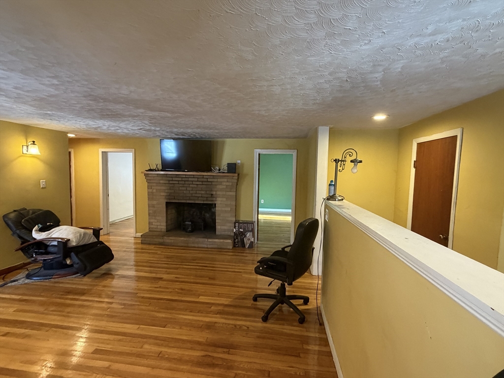 845 Stafford St, Leicester, MA Photo #8