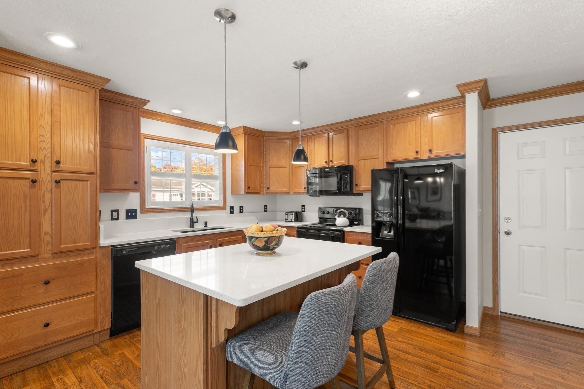 16 Skyview Drive, Brockton, MA, 16 Skyview Drive, Brockton, MA Photo #3