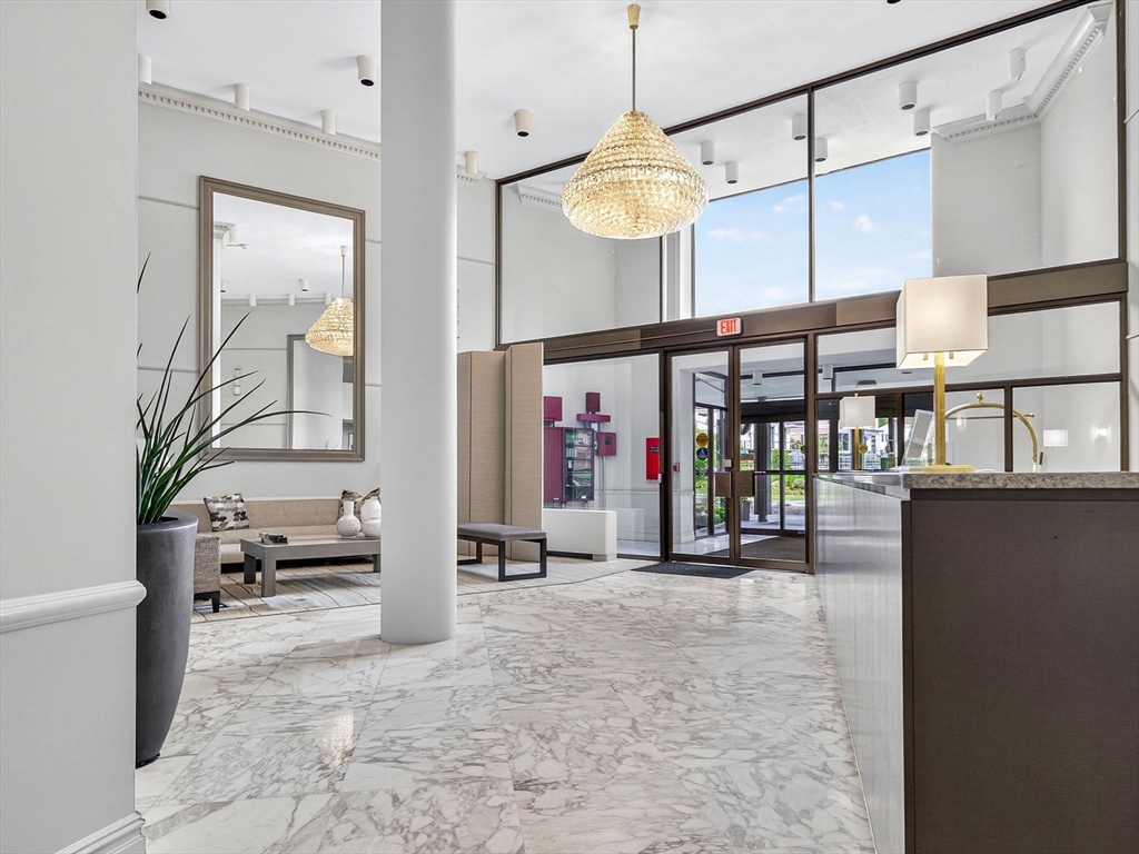 280 Boylston St. 908