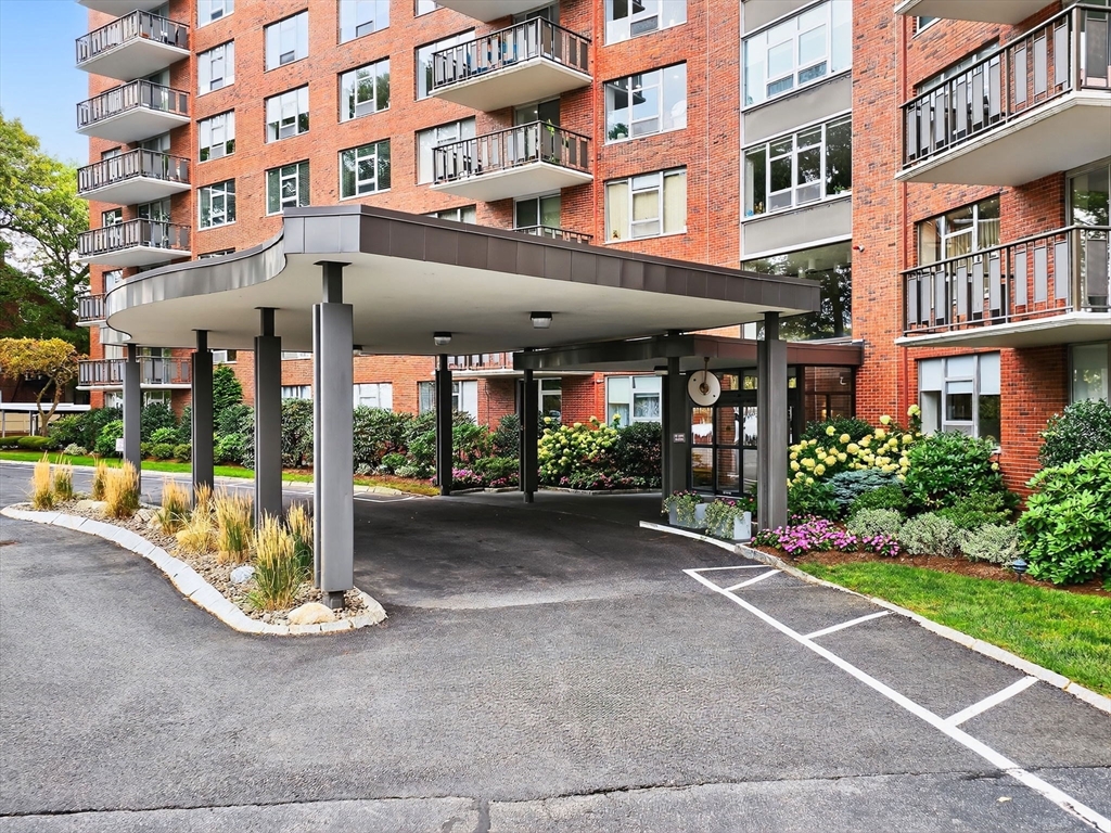 280 Boylston St. 908