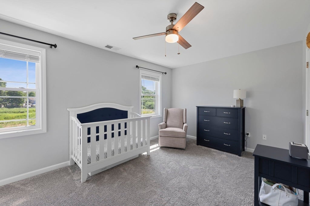 51 Elaine Cir, Springfield, MA Photo #16