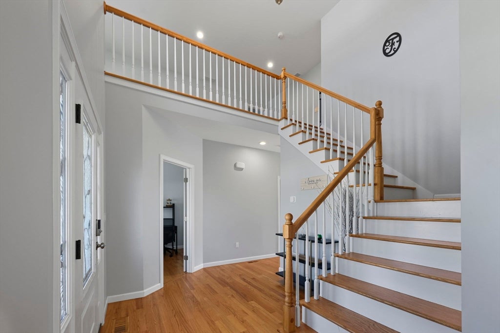 51 Elaine Cir, Springfield, MA Photo #19