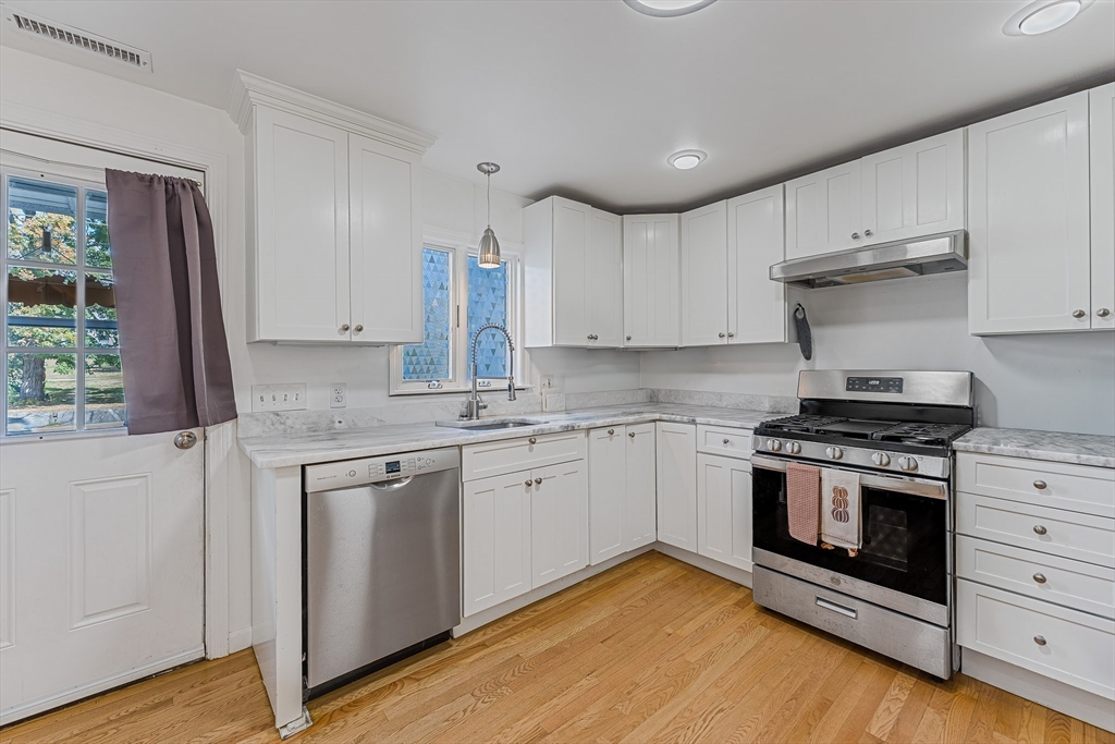 66 Hamilton St 3