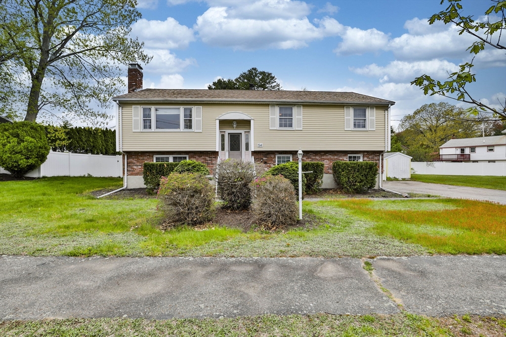 54 Walton Street, Wakefield, MA Photo #2