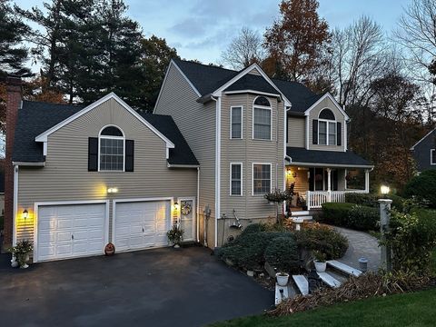 8 Wamsutta Ridge Dr. Charlton MA 01057