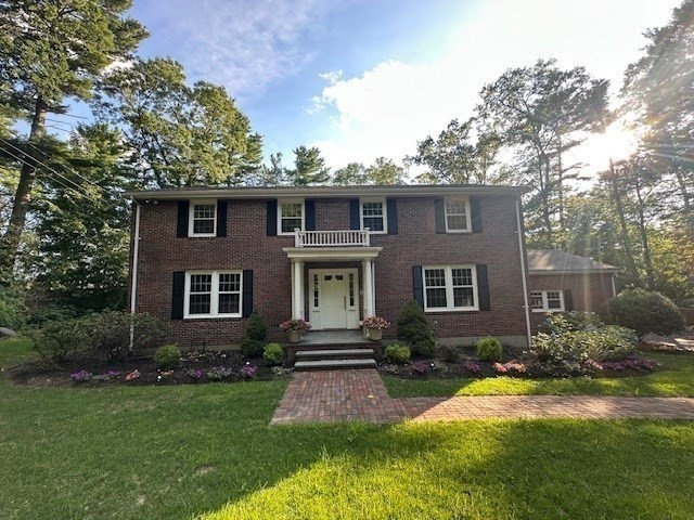 186 Pecunit Street