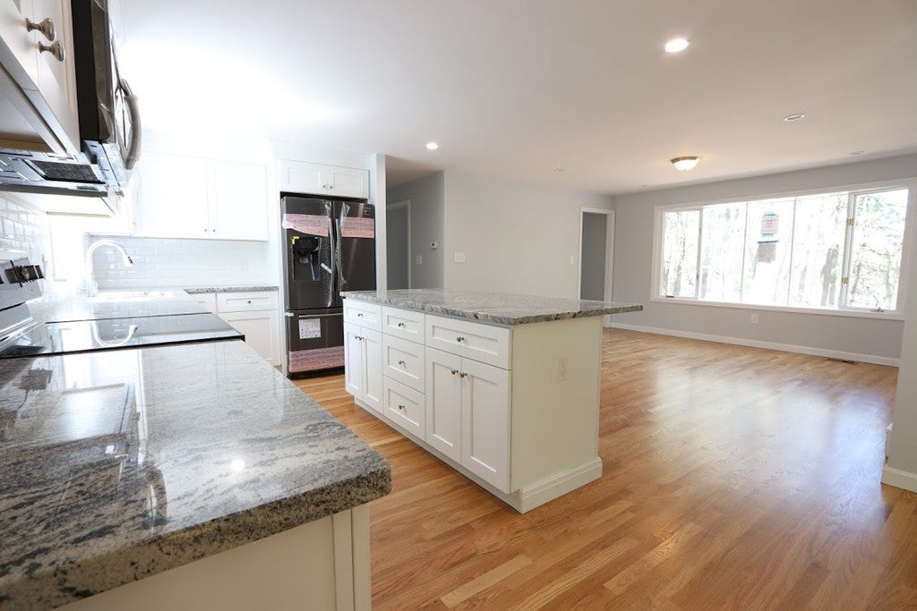 56 Overlook Drive West Dr, Framingham, MA, 56 Overlook Drive West Dr, Framingham, MA Photo #7