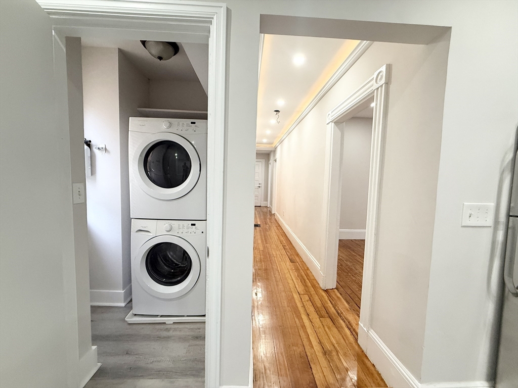 71 Saxton St 1