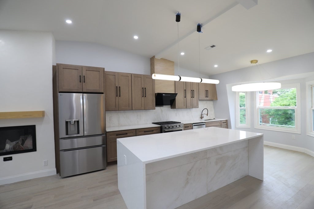 89 Trenton St #3, Boston, MA, 89 Trenton St #3, Boston, MA Photo #4