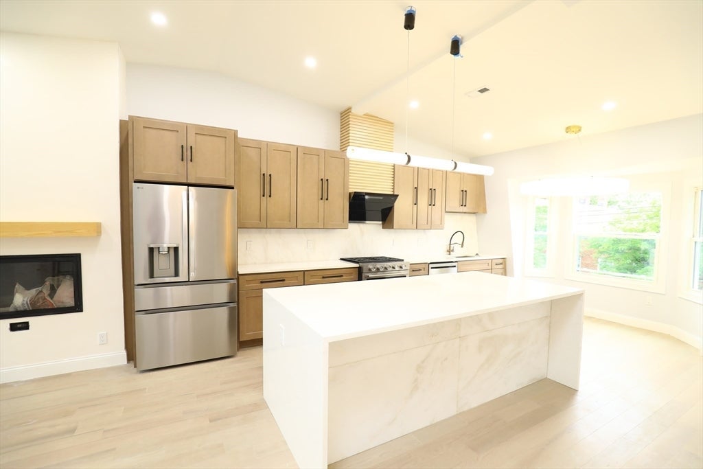89 Trenton St #3, Boston, MA, 89 Trenton St #3, Boston, MA Photo #2