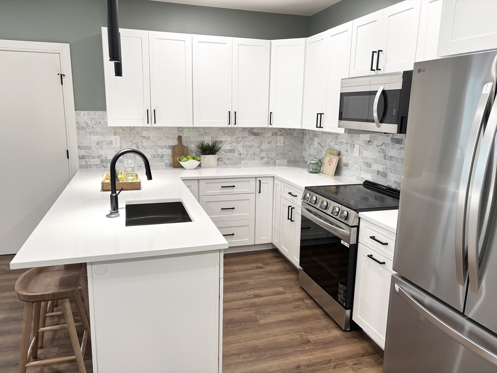 1391 Main Street 205