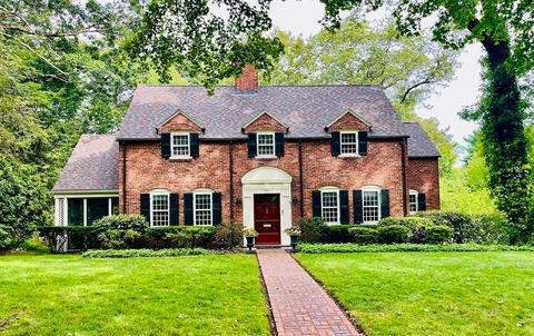 46 Lincoln Rd Wellesley MA 02481
