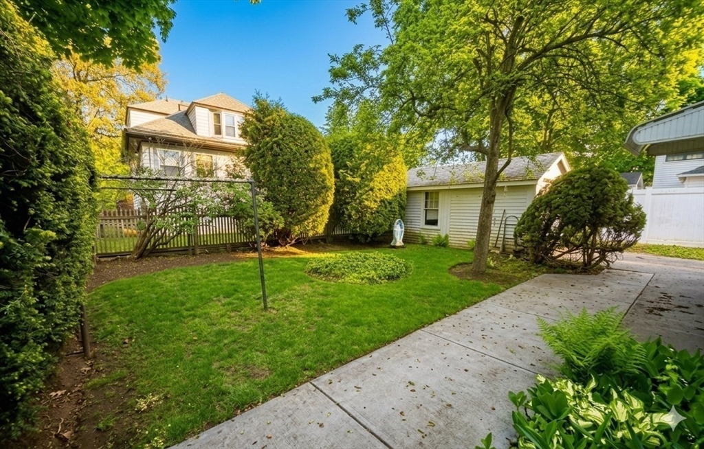 69 Charlemont St
