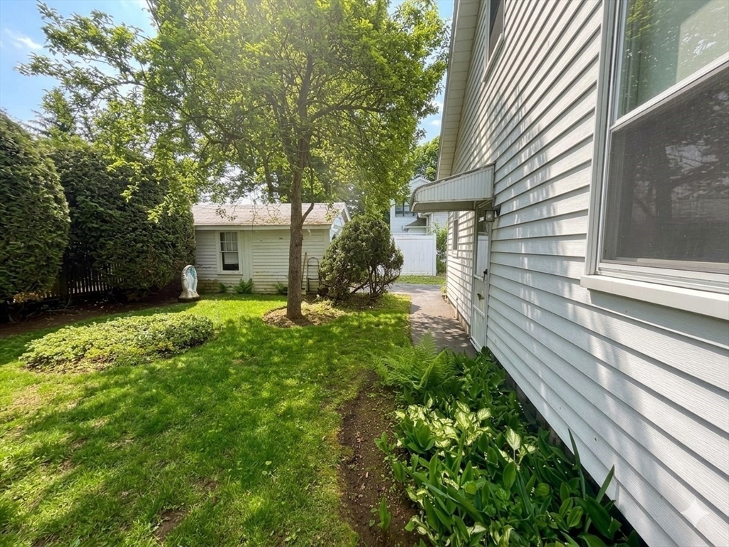 69 Charlemont St