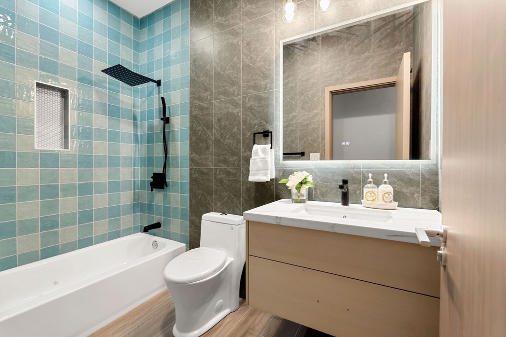 14 Schuyler ST #4, Boston, MA Photo #16