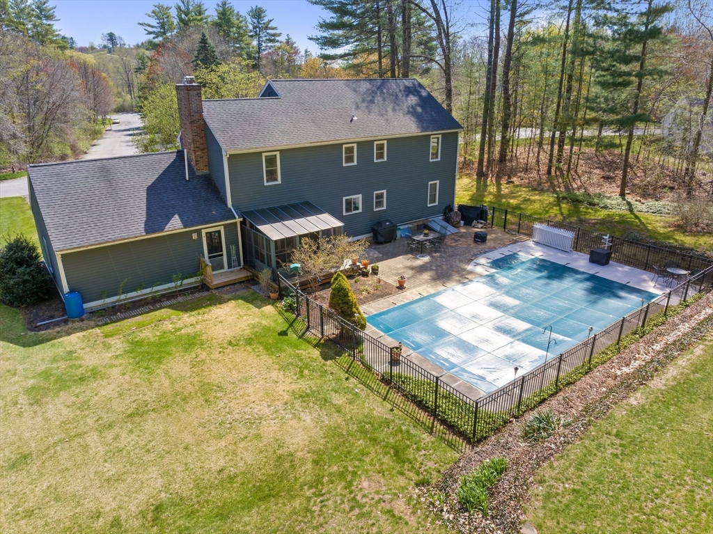38 Paige Farm Rd