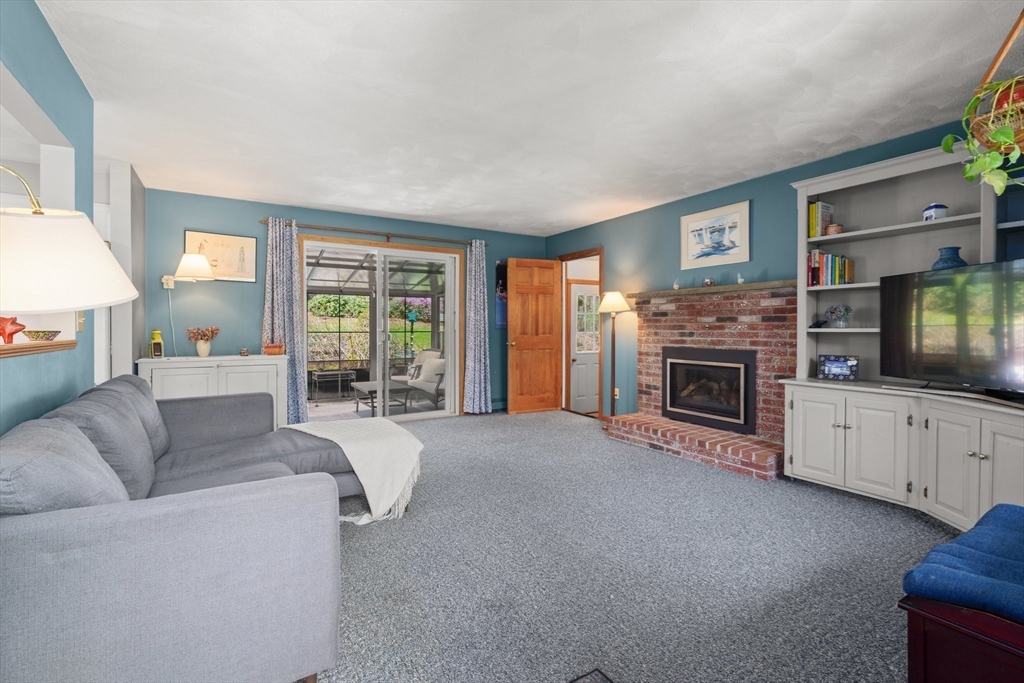 38 Paige Farm Rd