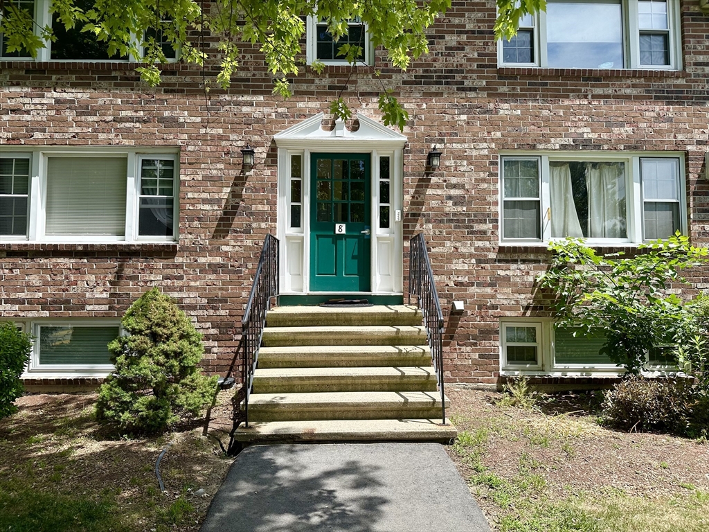 8 Myles Standish Drive 2