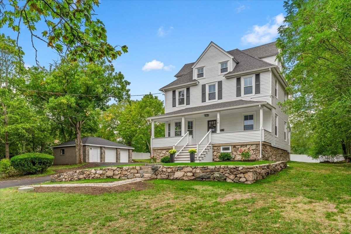 114 Hull St, Hingham, MA Photo #21