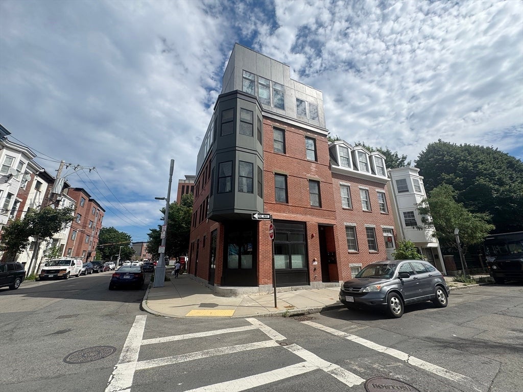 109 Liverpool Street #1, Boston, MA, 109 Liverpool Street #1, Boston, MA Photo #16