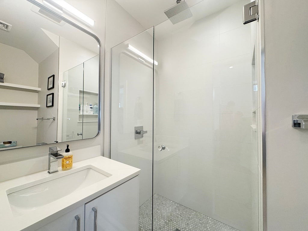 109 Liverpool Street #1, Boston, MA, 109 Liverpool Street #1, Boston, MA Photo #7