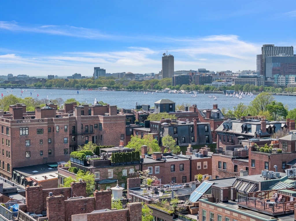15 River Street 602
