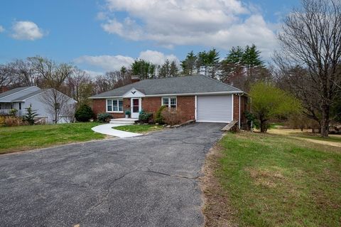 282 Lebanon Hill Rd Southbridge MA 01550