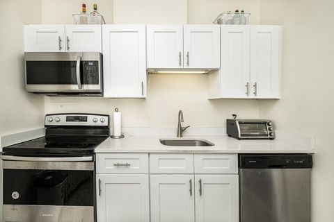 1091 Boylston St 21 Boston MA 02215