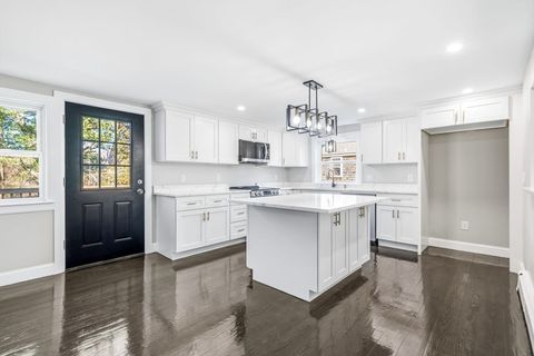 Photo of 408 Teaticket Hwy, Falmouth, MA 02536 (MLS # 73459548)