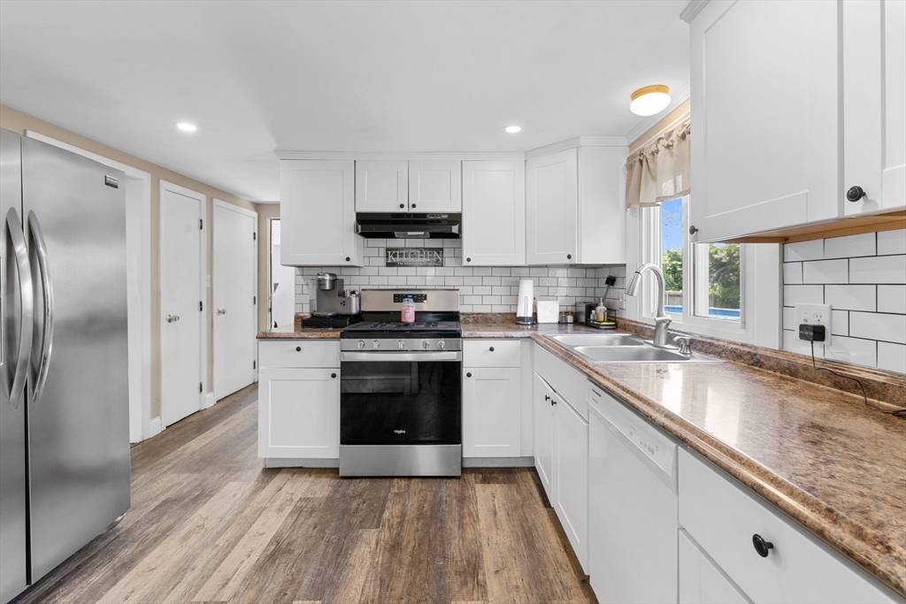99 Moffitt Ave