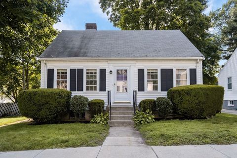 Single Family Residence in Medford MA 8 Roland St.jpg