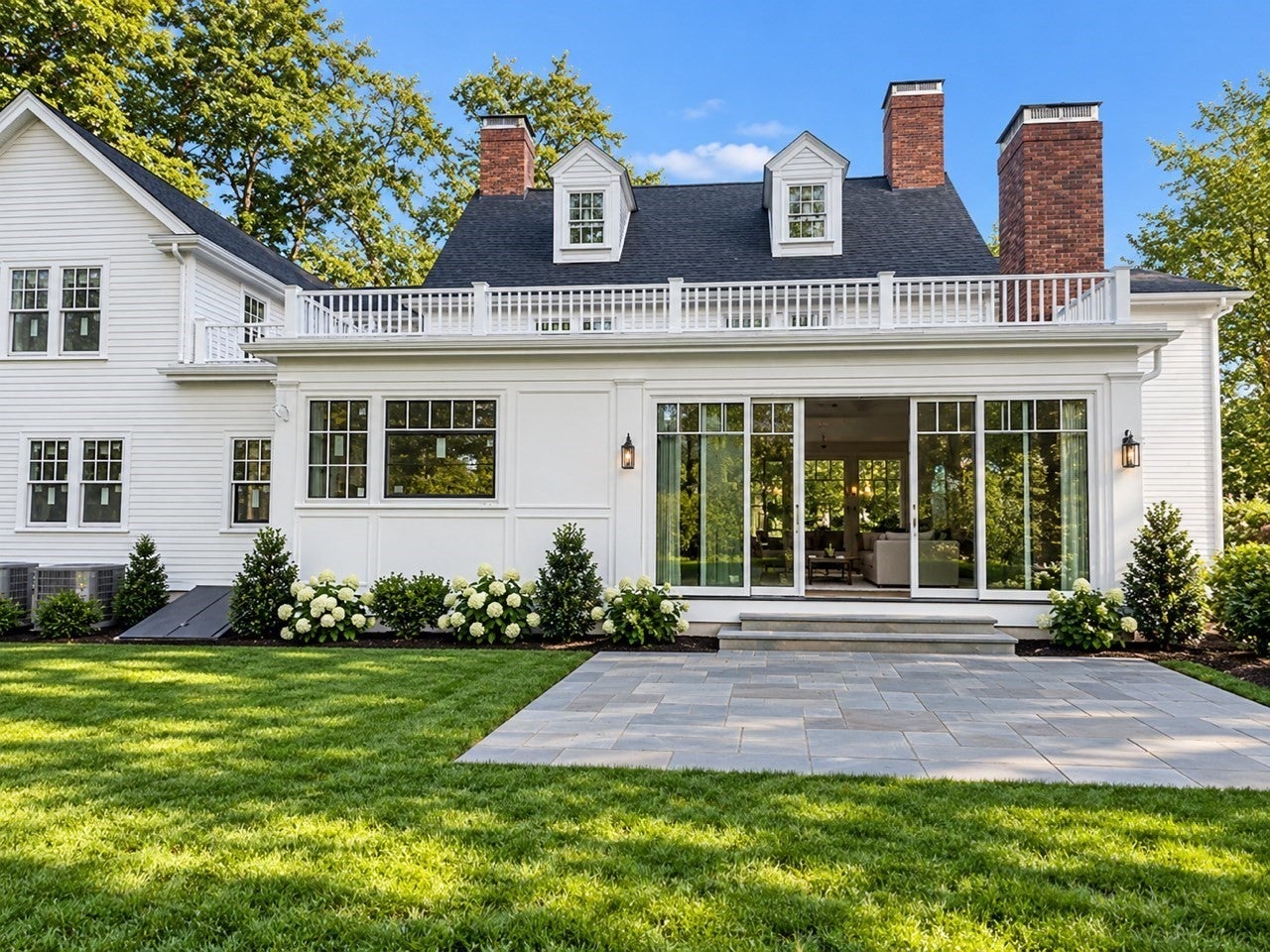 17 Midland Road, Wellesley, MA Photo #2