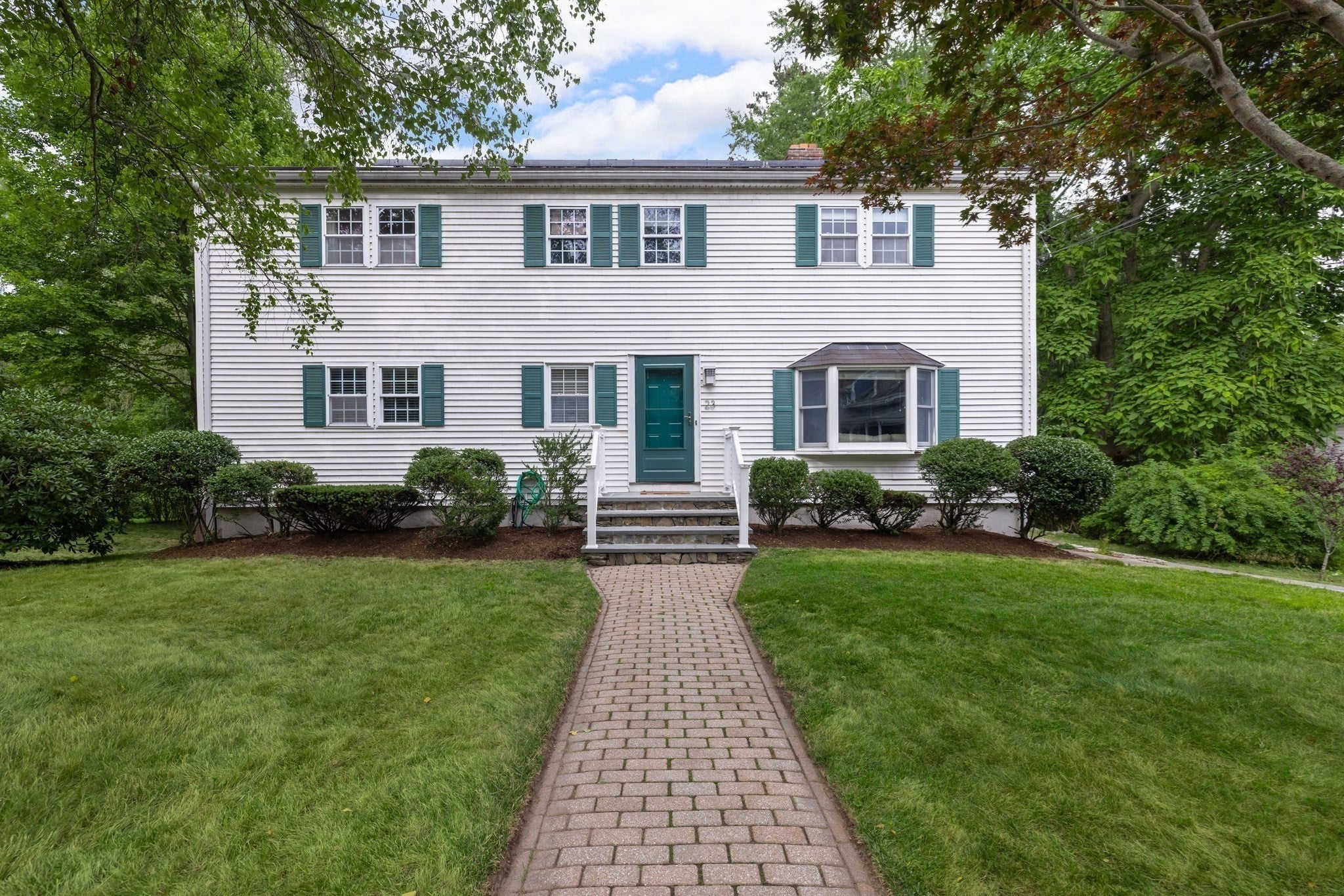23 Leach Ln