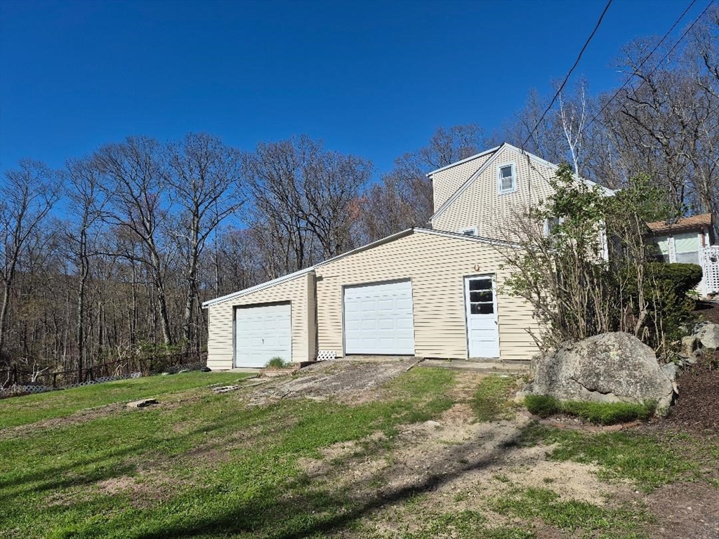 185 N Monson Rd