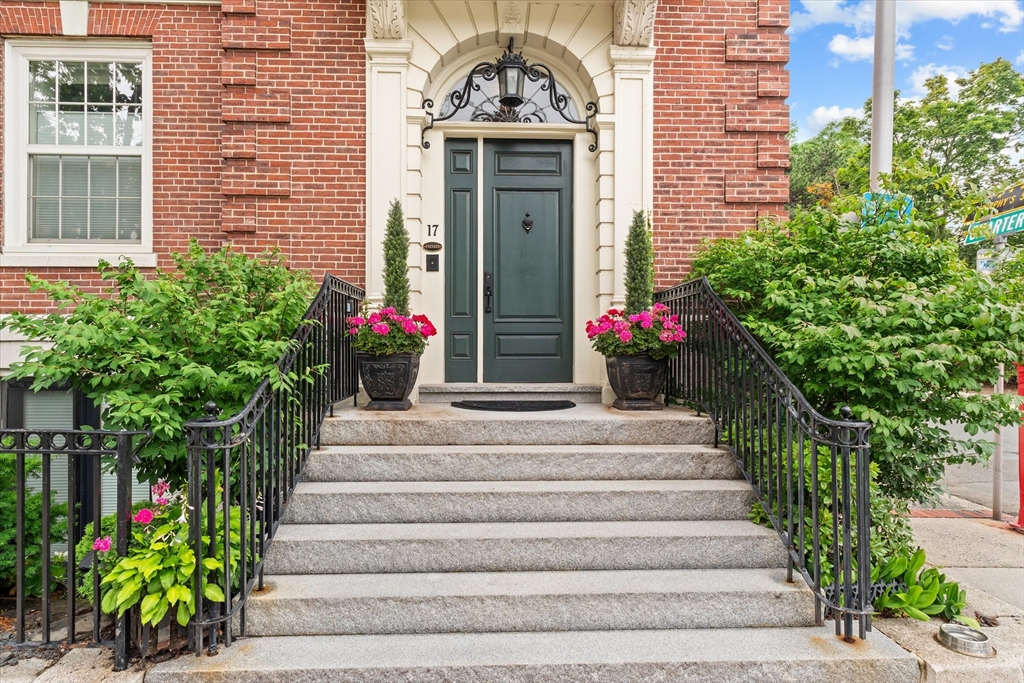17 Central St 10