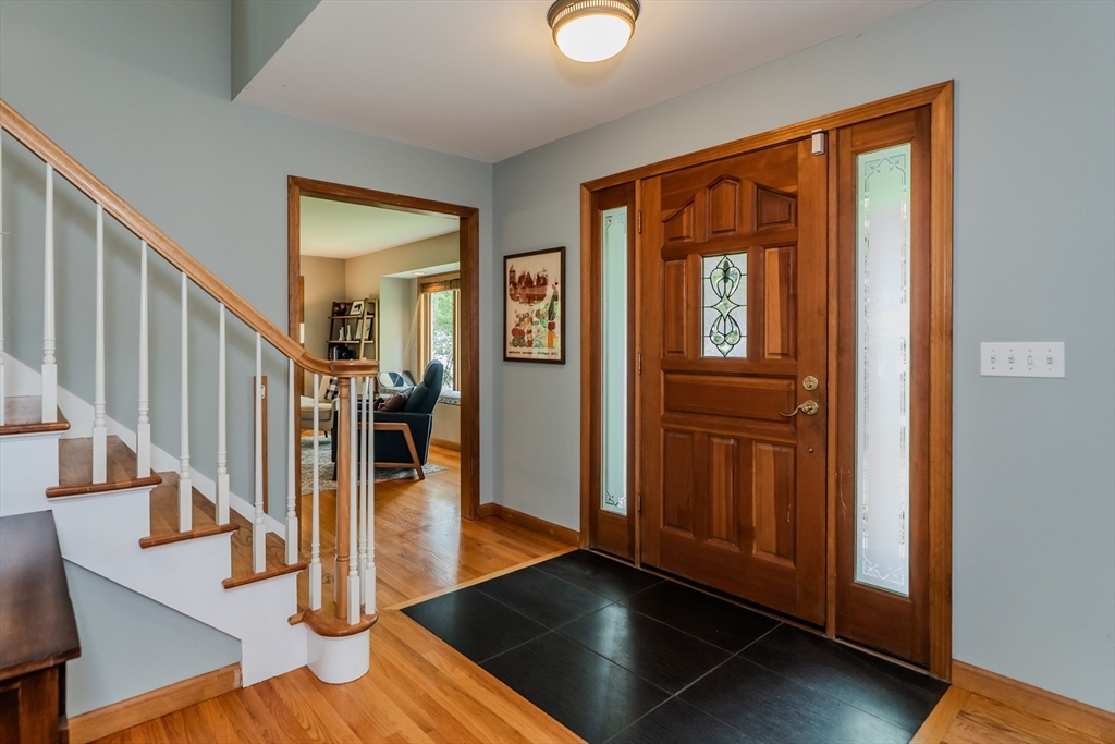 95 Larkspur Dr