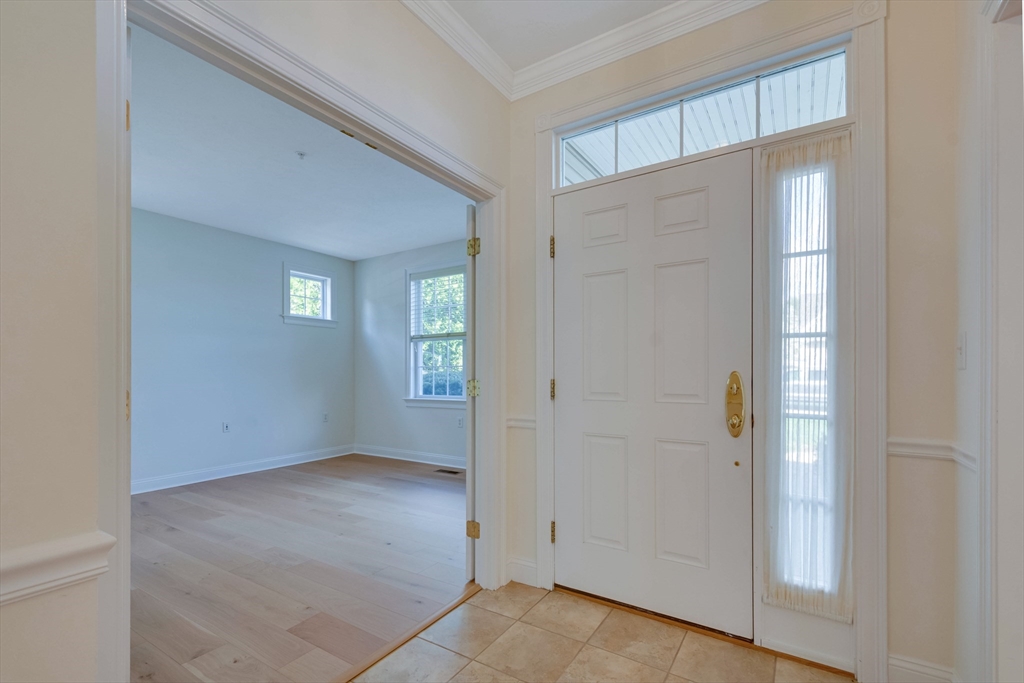 102 Candlewood Ln 102