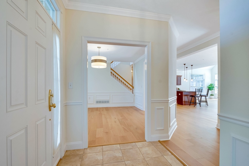 102 Candlewood Ln 102