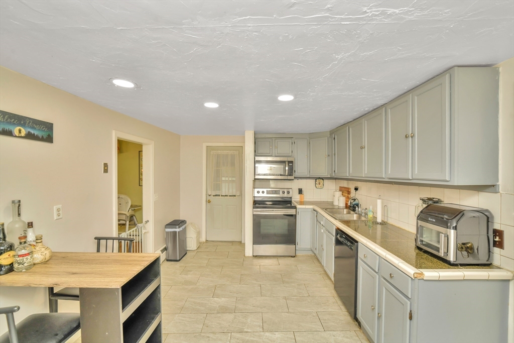 120 E Ashland St