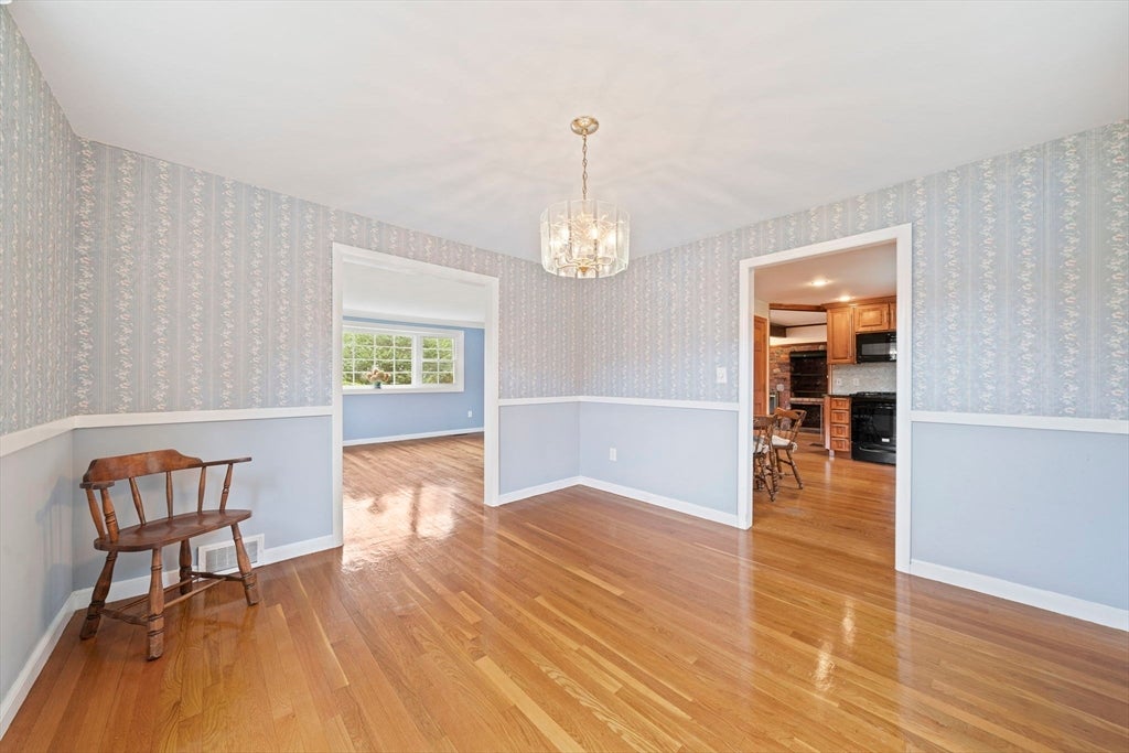 20 Worcester Dr, Norwood, MA, 20 Worcester Dr, Norwood, MA Photo #4