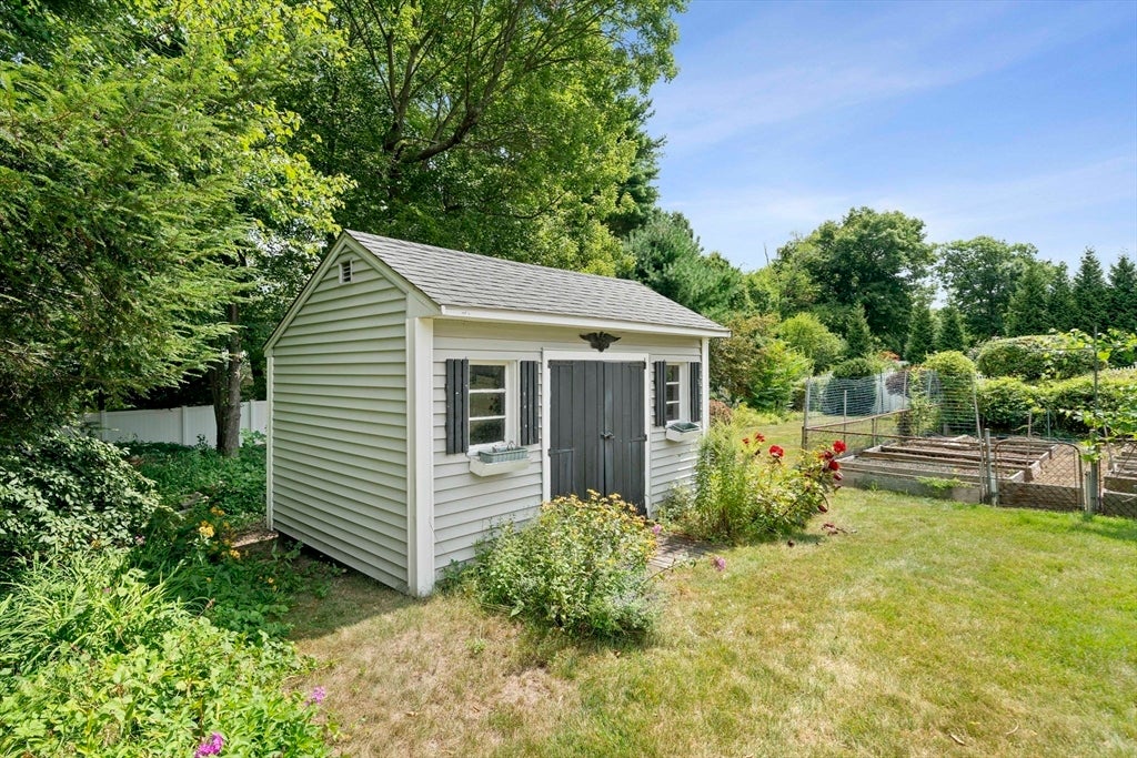 20 Worcester Dr, Norwood, MA, 20 Worcester Dr, Norwood, MA Photo #30