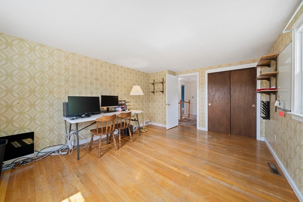 20 Worcester Dr, Norwood, MA, 20 Worcester Dr, Norwood, MA Photo #26