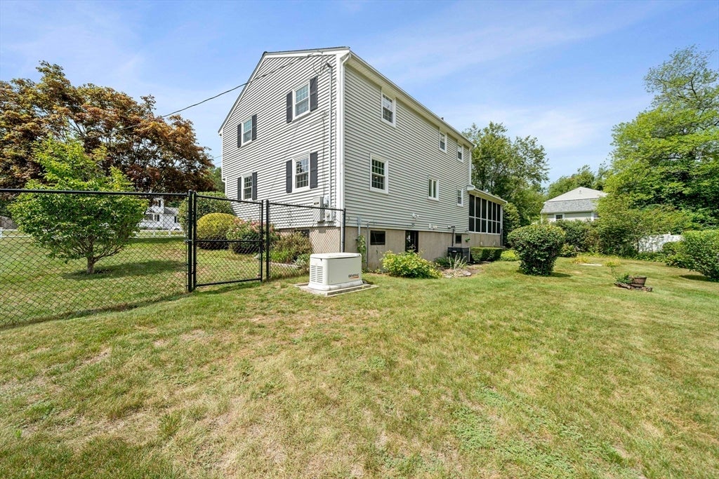 20 Worcester Dr, Norwood, MA, 20 Worcester Dr, Norwood, MA Photo #31