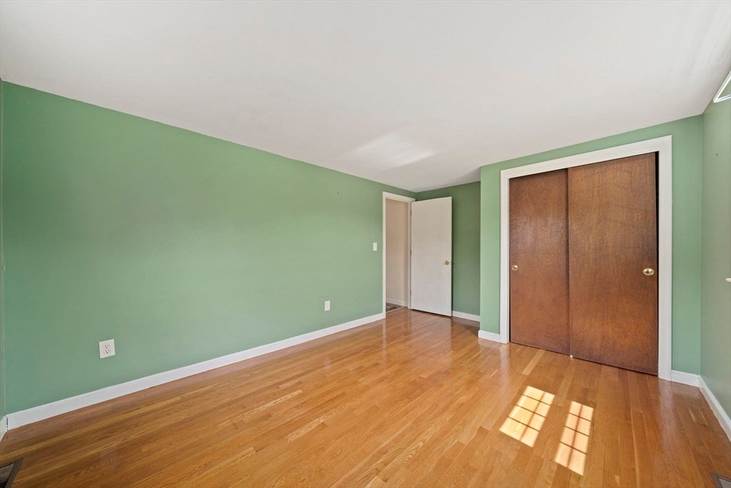 20 Worcester Dr, Norwood, MA, 20 Worcester Dr, Norwood, MA Photo #24