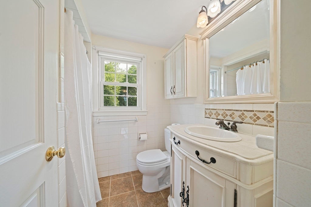 20 Worcester Dr, Norwood, MA, 20 Worcester Dr, Norwood, MA Photo #20