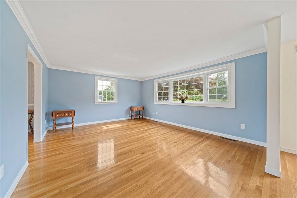 20 Worcester Dr, Norwood, MA, 20 Worcester Dr, Norwood, MA Photo #5