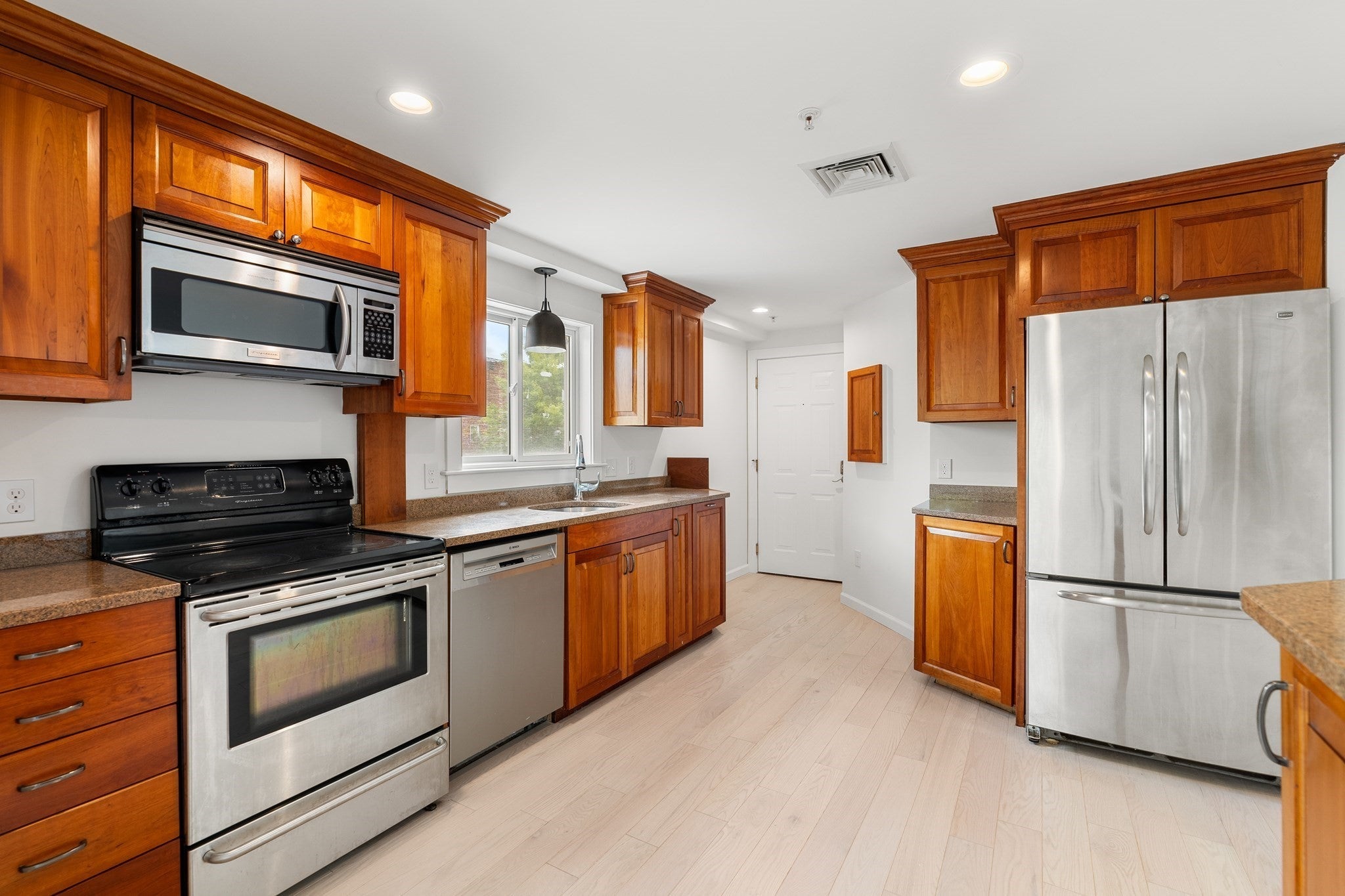 24 Glenwood Avenue #3, Walpole, MA, 24 Glenwood Avenue #3, Walpole, MA Photo #17