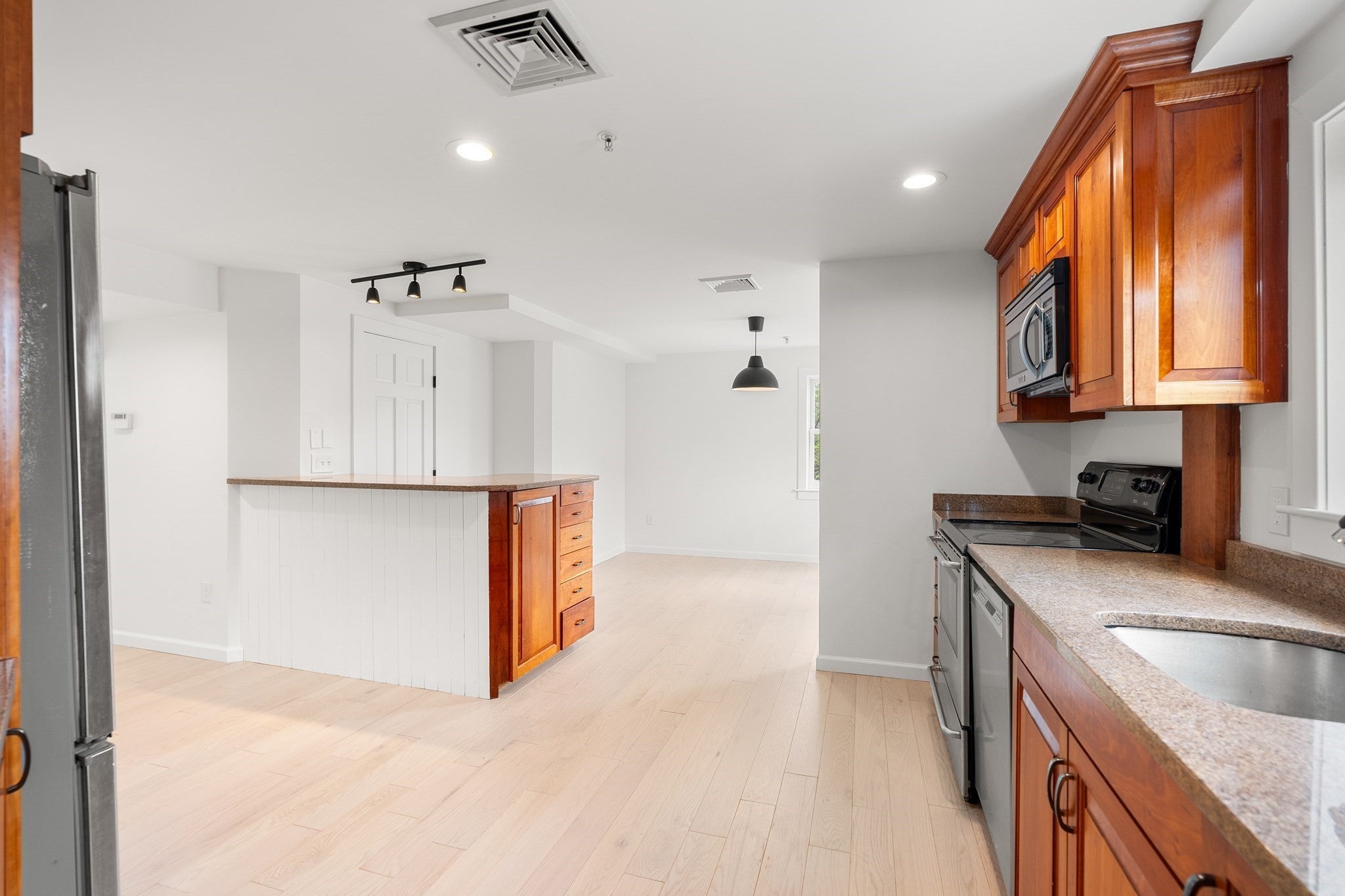 24 Glenwood Avenue #3, Walpole, MA, 24 Glenwood Avenue #3, Walpole, MA Photo #21